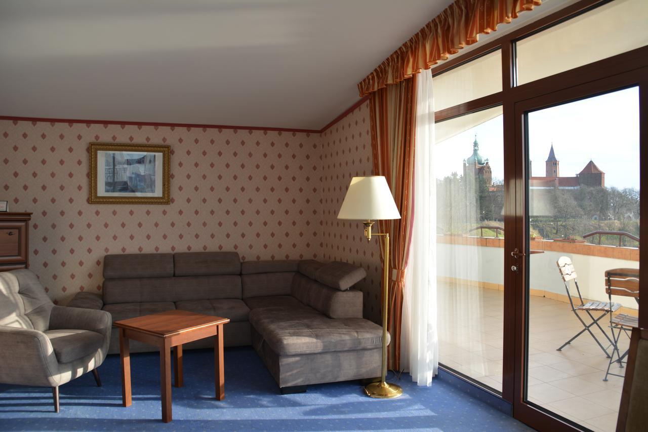 פלוק Hotel Starzynski מראה חיצוני תמונה
