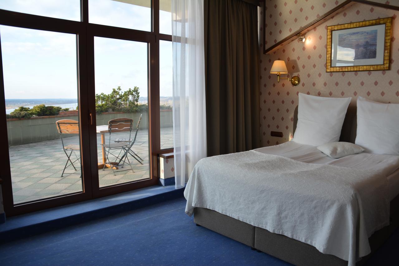 פלוק Hotel Starzynski מראה חיצוני תמונה