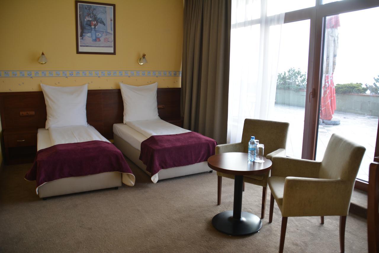 פלוק Hotel Starzynski מראה חיצוני תמונה