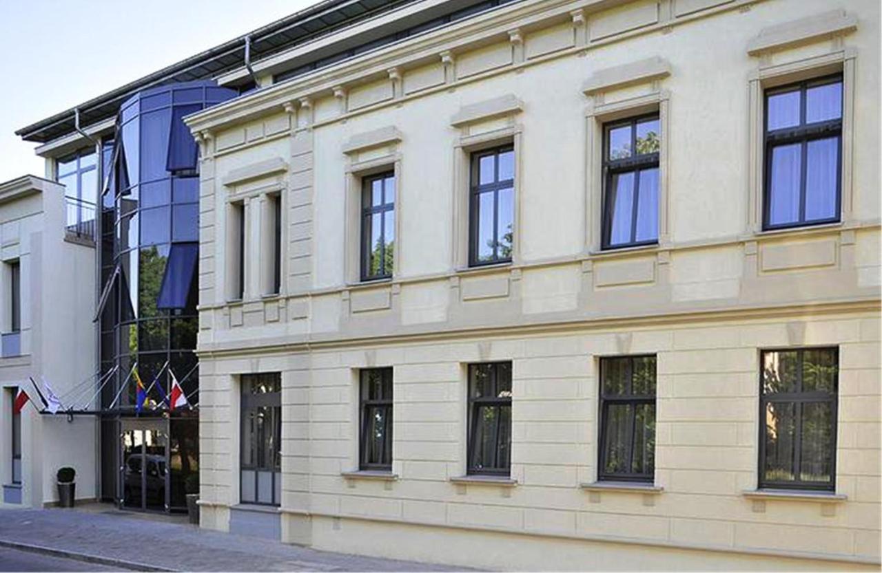 פלוק Hotel Starzynski מראה חיצוני תמונה
