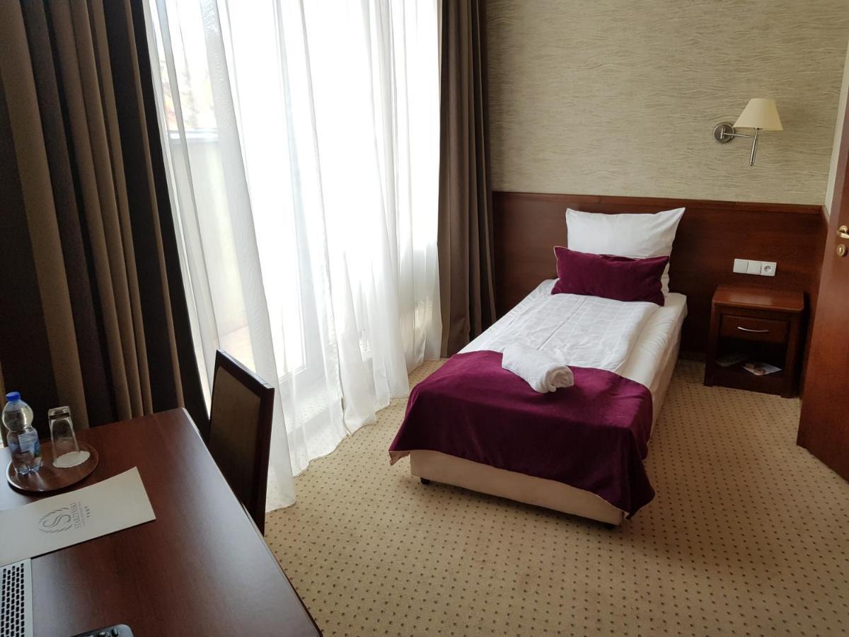 פלוק Hotel Starzynski מראה חיצוני תמונה